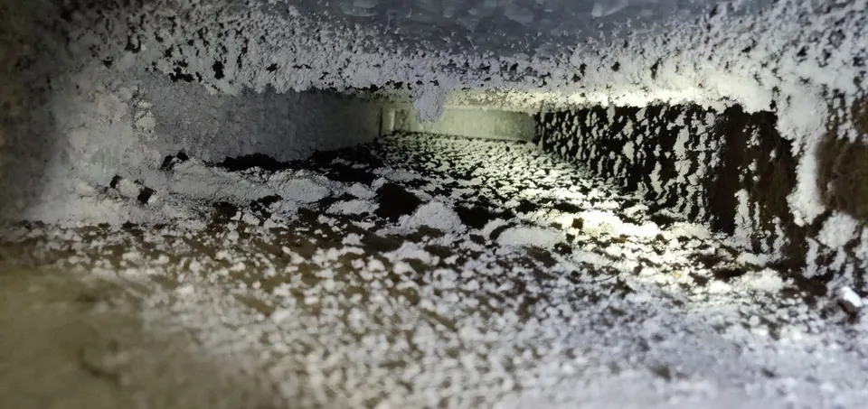 Air duct trunk line - before